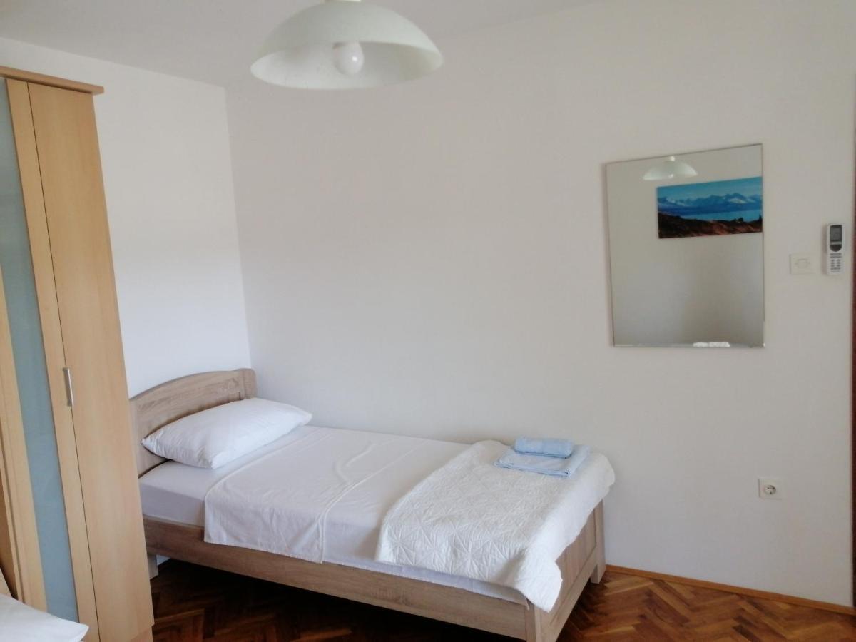 Holiday House Tunjarice Обровац Экстерьер фото