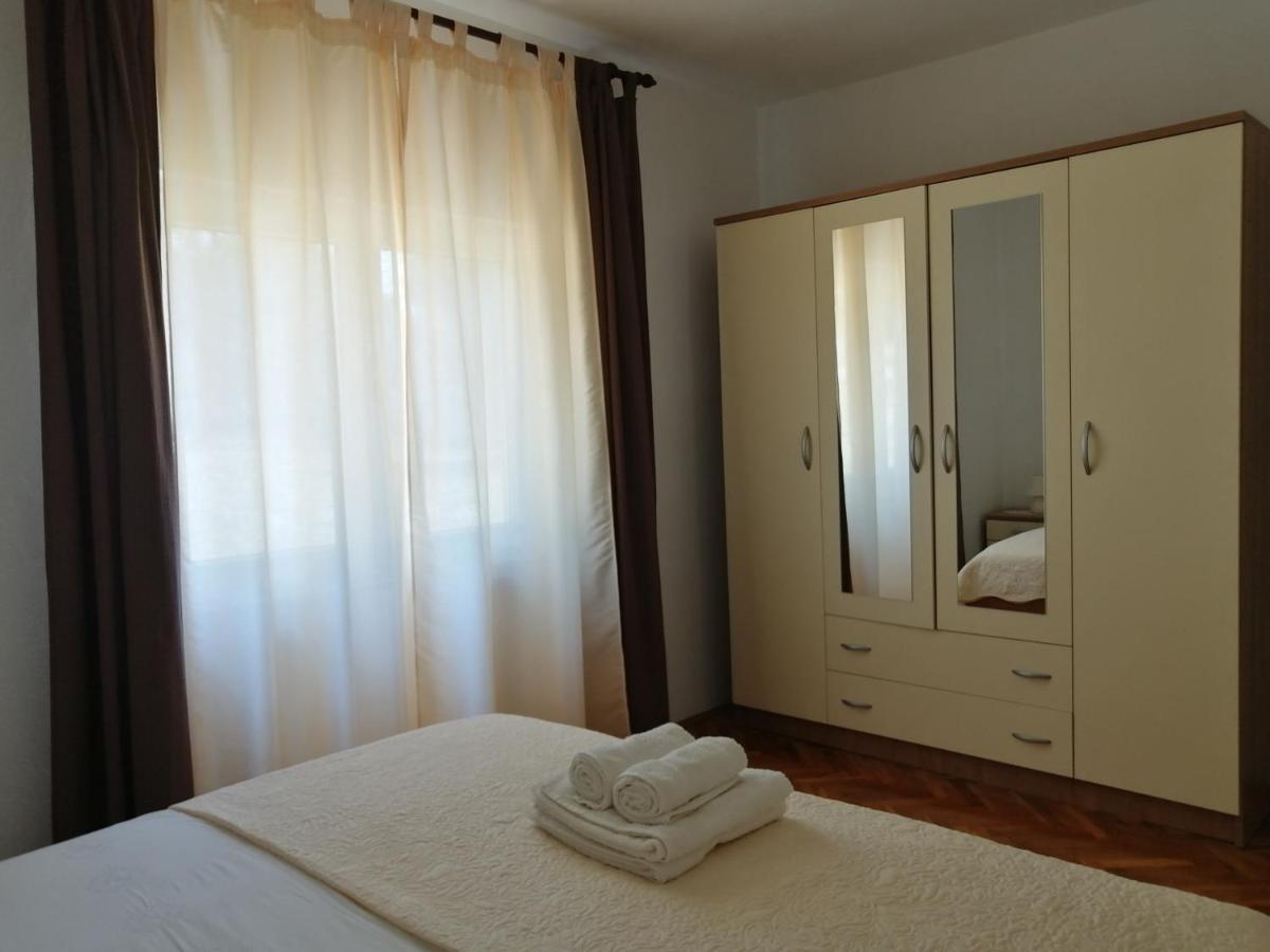 Holiday House Tunjarice Обровац Экстерьер фото
